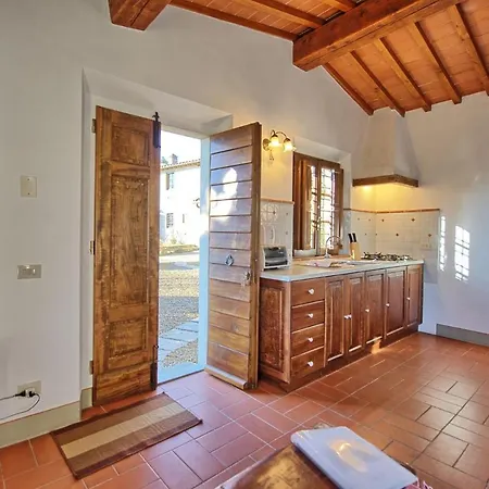 Apartment Ponte A Ema Sleeps 2 T241464